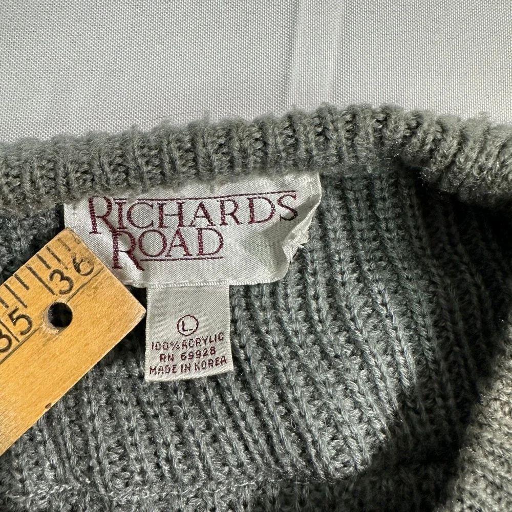 Vintage Richards Road Striped Knit‎ Sweater Mens L Gray Acrylic Made Korea